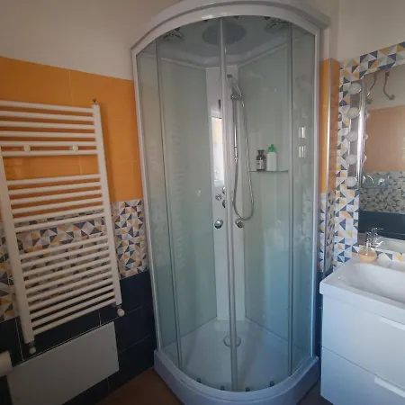 Menta E Basilico -casetta Vacanze Assemini- *